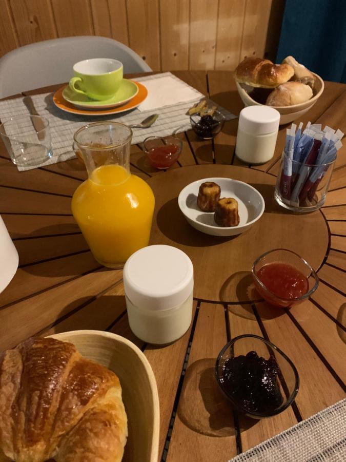 Hotel La Petite Auberge Арес Экстерьер фото